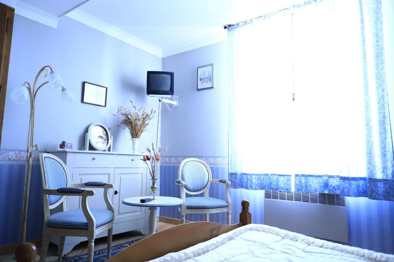 Le Baldaquin Bed and Breakfast Moustiers-Sainte-Marie Esterno foto