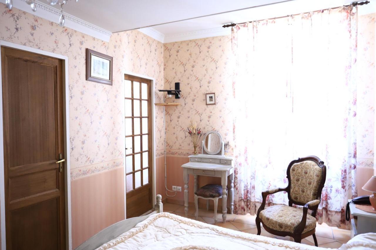 Le Baldaquin Bed and Breakfast Moustiers-Sainte-Marie Esterno foto